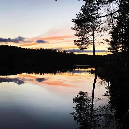 Koselig Pa Gardstun I Nyaraló *