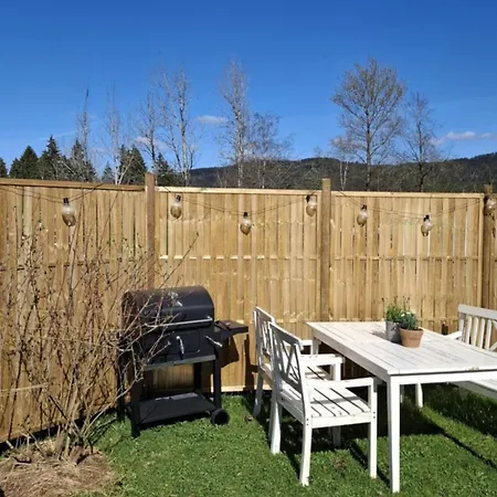 Koselig Pa Gardstun I