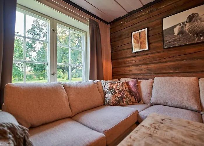 Koselig Pa Gardstun I Holiday home